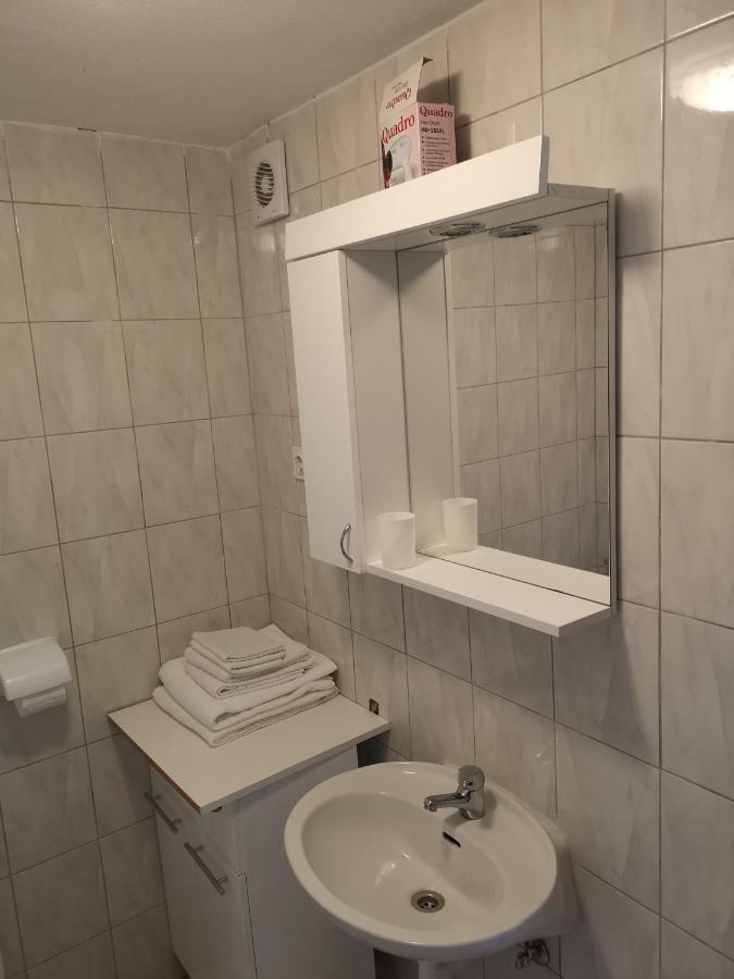 זאדאר Rooms & Apartment Hegic מראה חיצוני תמונה